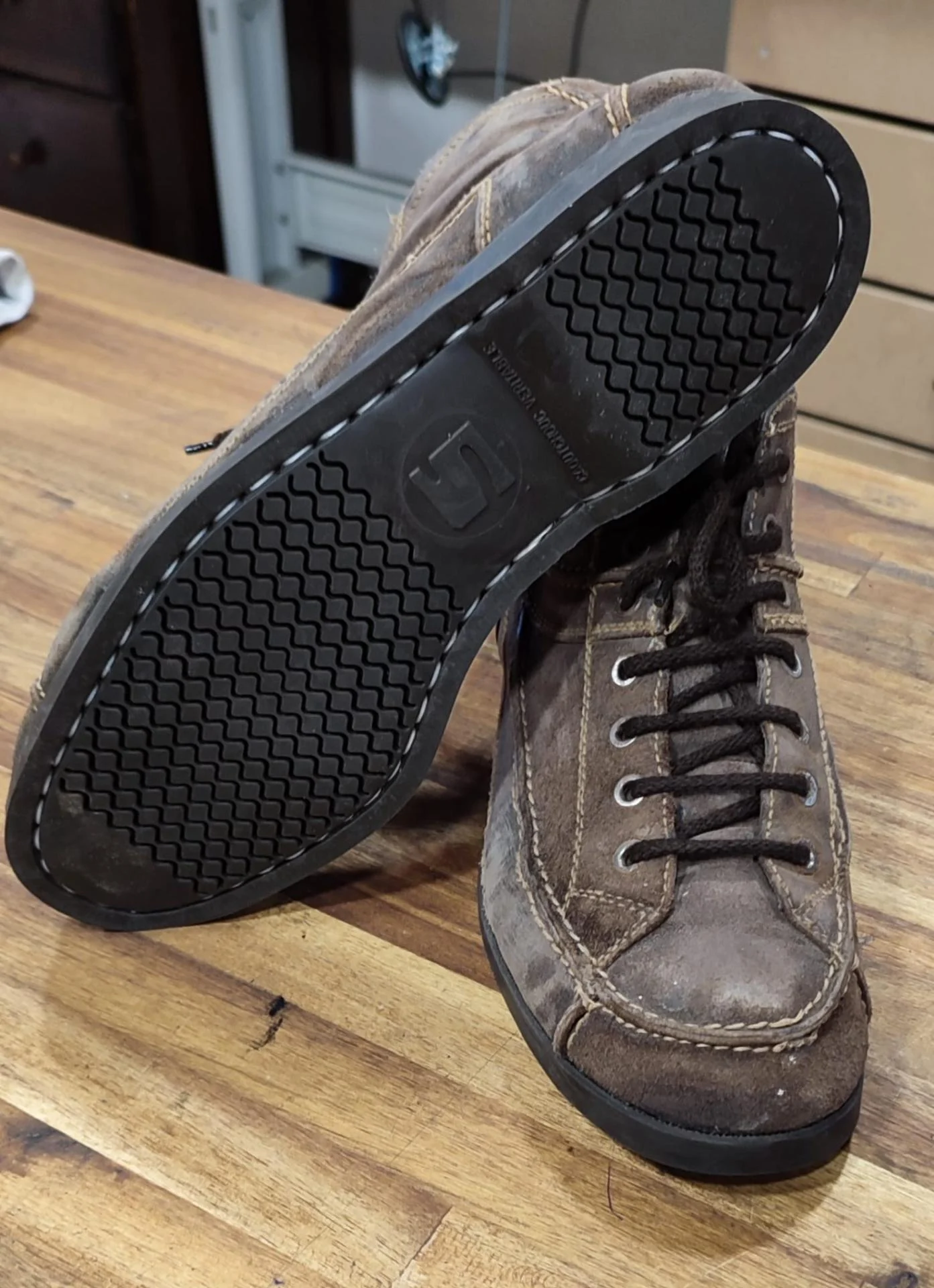 Semelle bateau cousu